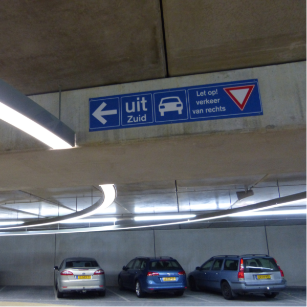 Parkeerterreinen en garages